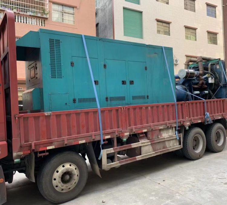 大新如何在不同负载率下确保 400KW 柴油发电机组的正常运行？