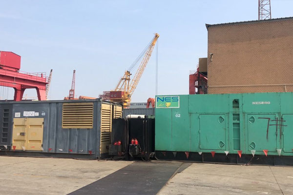 大新发电机出租空气滤清器的清洁频率是多少？